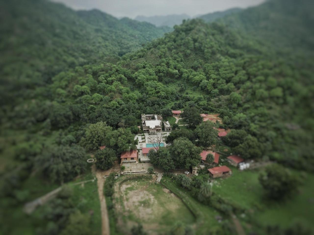 Aloof Jungle Lodge Ghanerao Exterior photo
